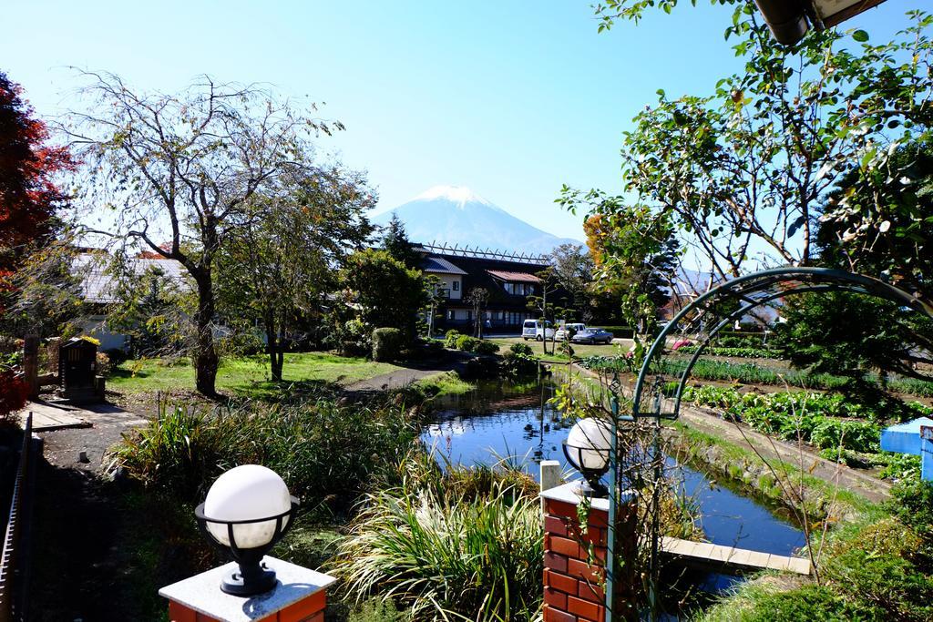 Lake Oshino Buitenkant foto