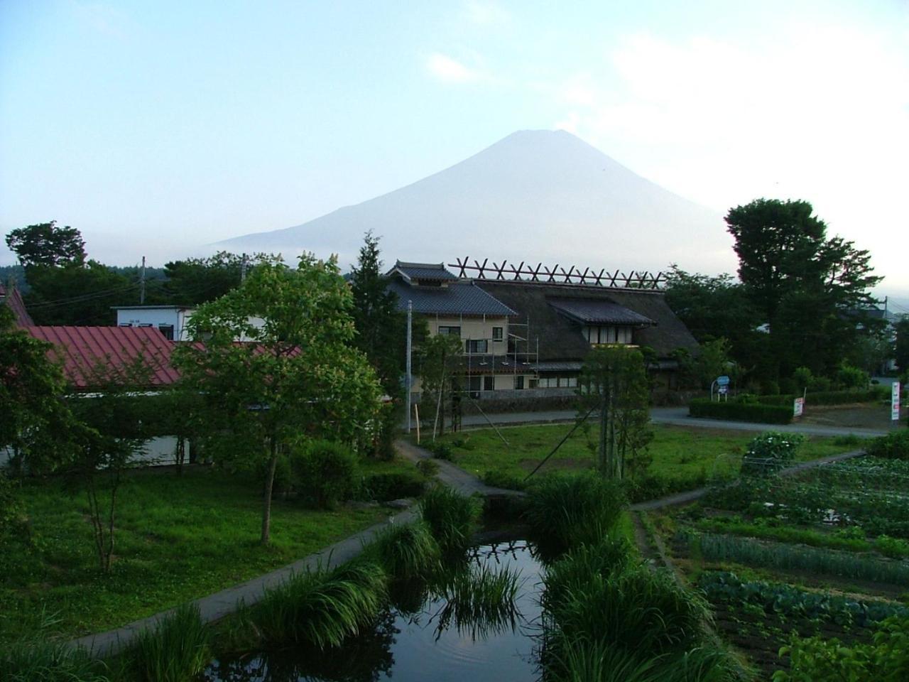Lake Oshino Buitenkant foto