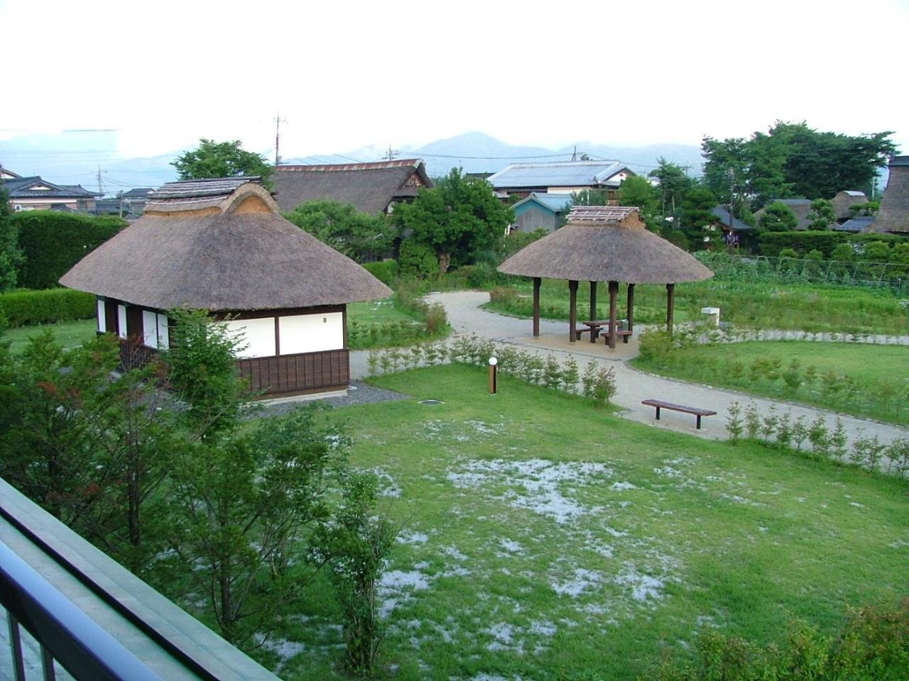 Lake Oshino Buitenkant foto